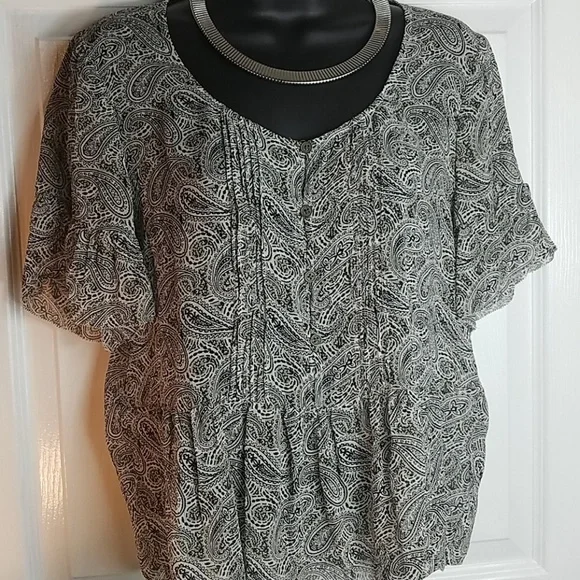 J. Crew, 0142, Paisley top, 100% silk,Size S - Picture 3 of 8